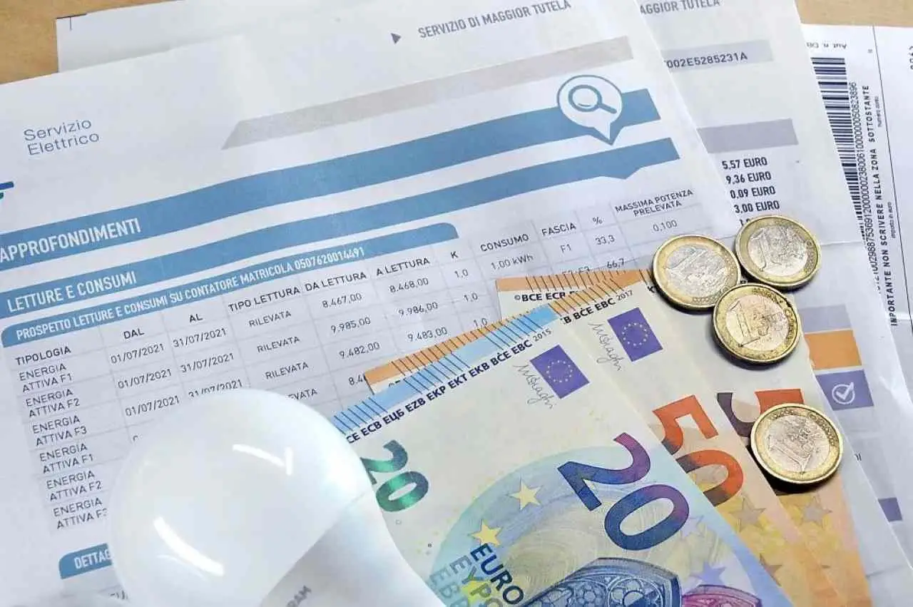 Bollette non pagate: ecco perché puoi dover oltre 5.000 euro e come difenderti Immagine selezionata
