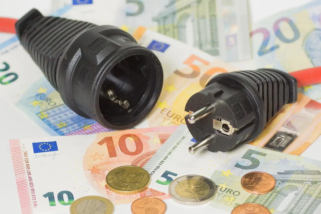 Bollette non pagate: ecco perché puoi dover oltre 5.000 euro e come difenderti Immagine selezionata