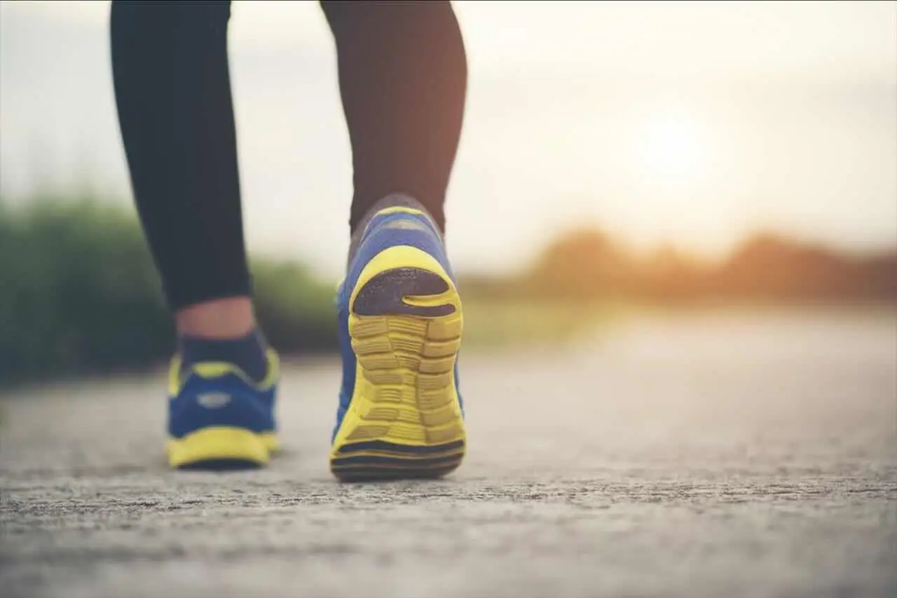 Gli effetti sul corpo di una camminata quotidiana di 30 minuti Immagine selezionata