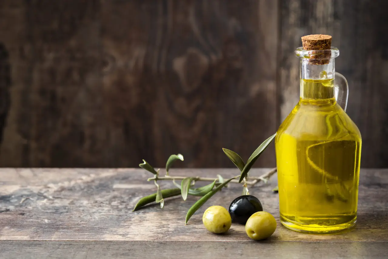 Come scegliere l’olio giusto per la salute del cuore secondo la nutrizionista Come scegliere l’olio giusto per la salute del cuore secondo la nutrizionista
