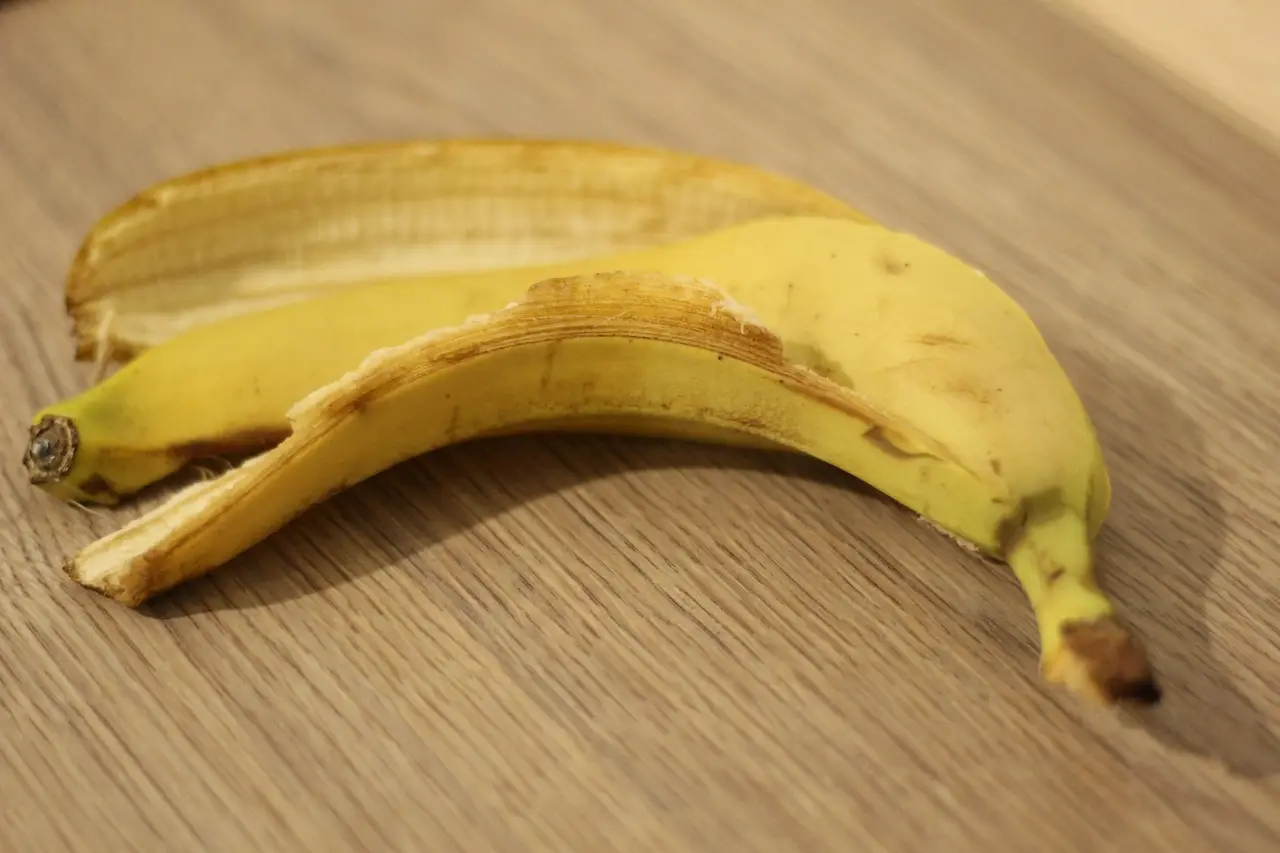 Bucce di banana: come usarle per piante più forti, scopri il metodo Bucce di banana: come usarle per piante più forti, scopri il metodo